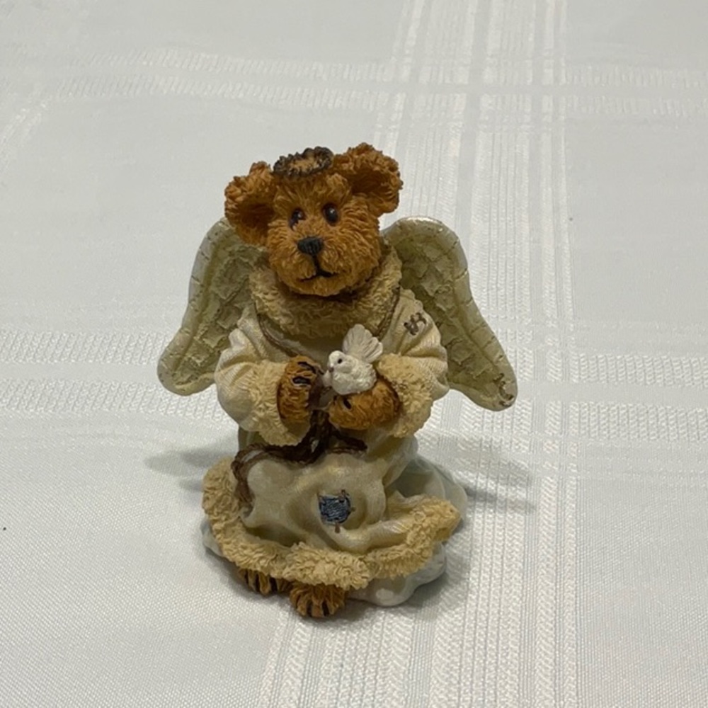 Boyds Bears Destiny Angel Bear Figurine with Dove